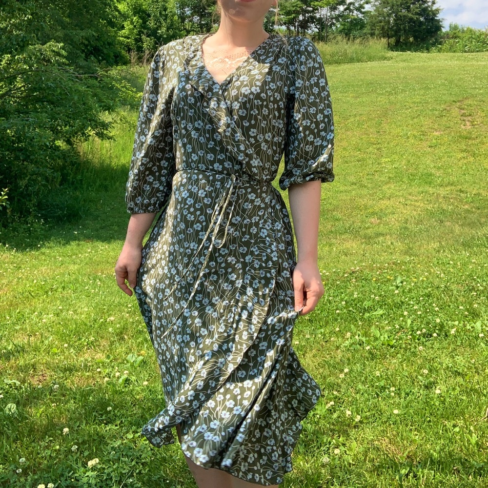 Green Flowy wrap Dress with Blue flowers women’s